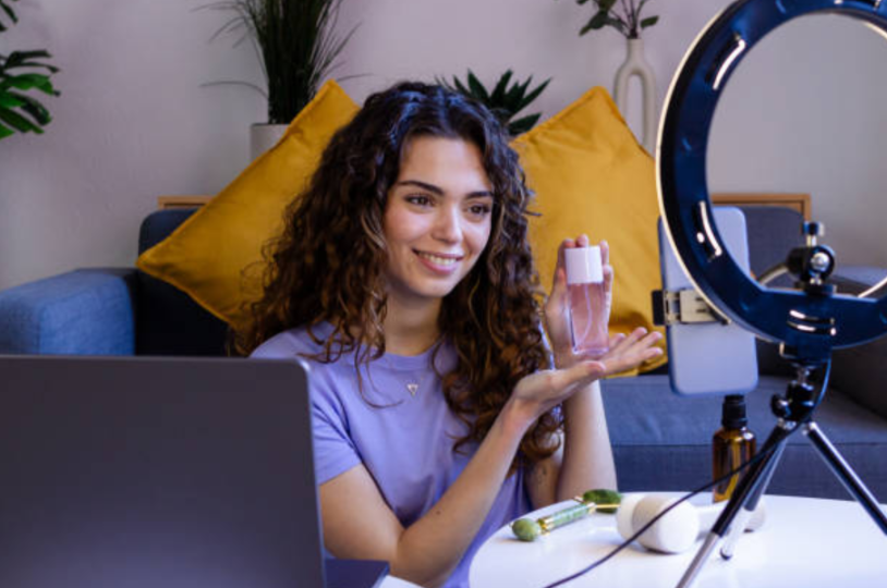 Comprehensive Influencer Review Program to Enhance Brand Credibility 